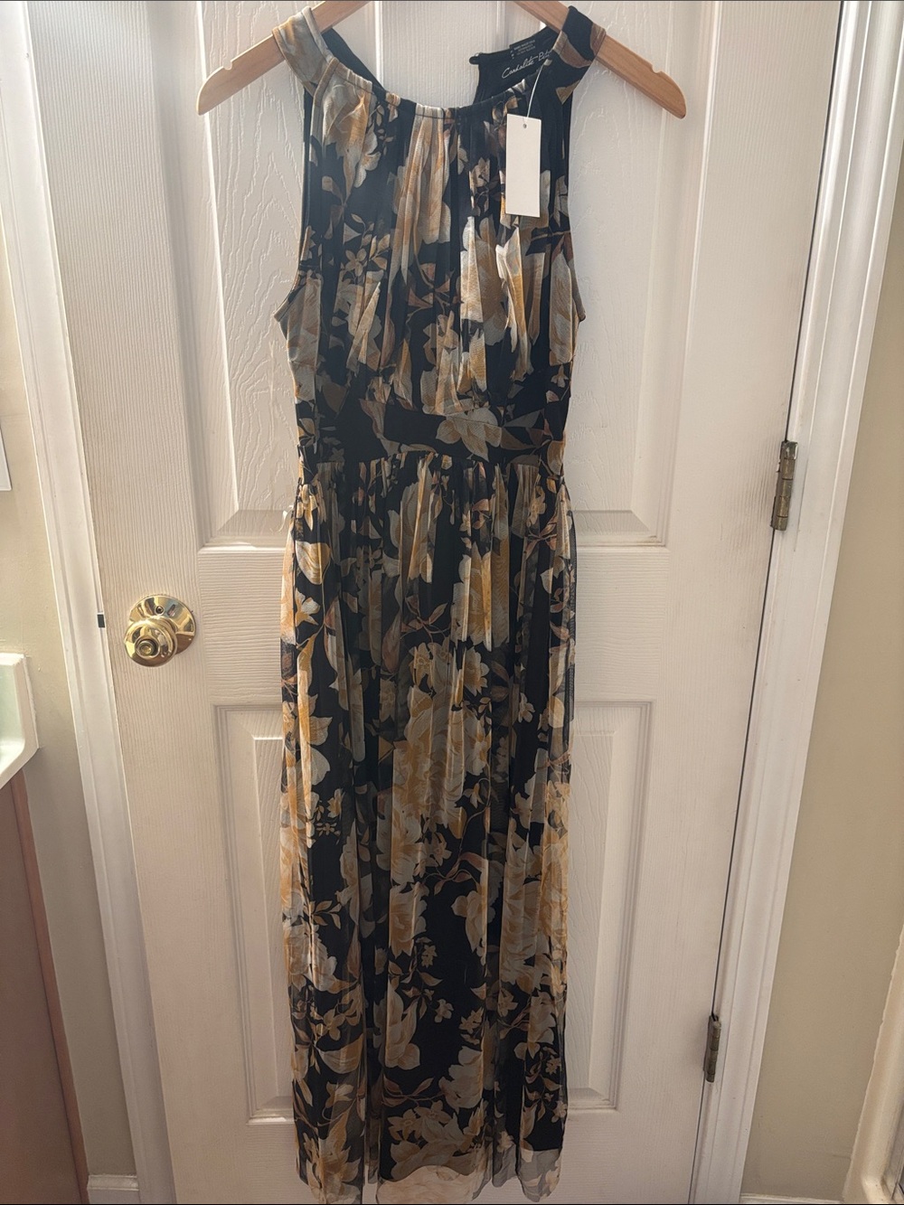 Floral Sleeveless Maxi Dress in Black and Gold